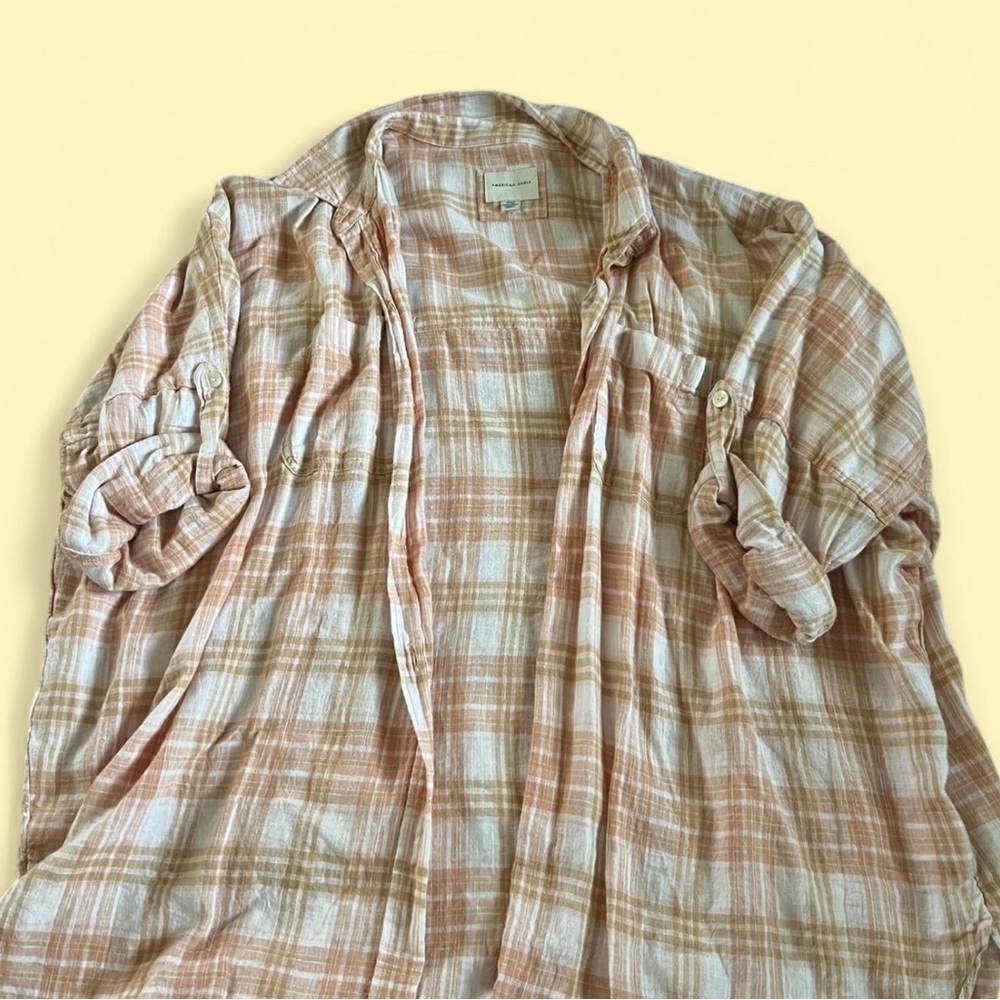 American Eagle pink & cream button down shirt M